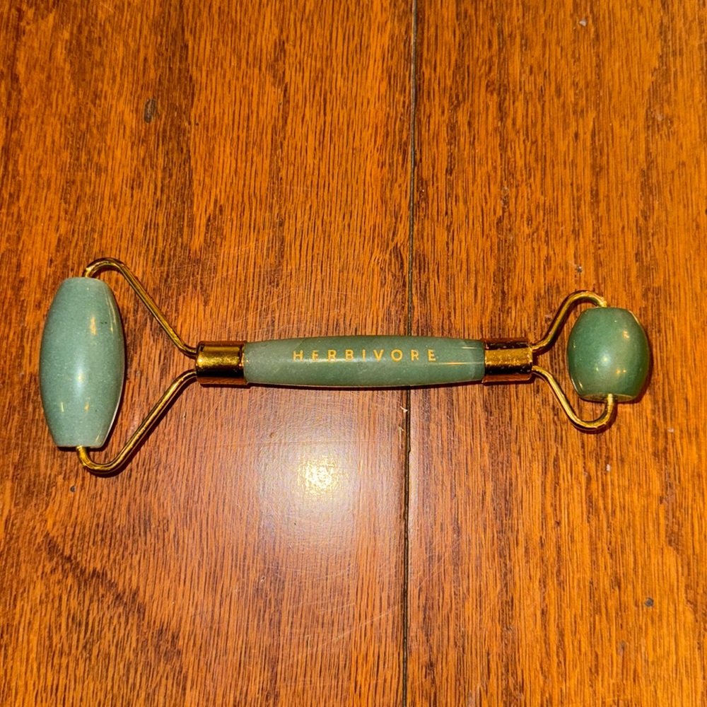 Herbivore ice roller